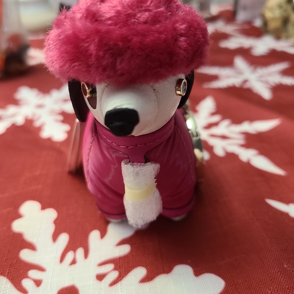 Kate Spade Dog Keychain - Picture 5 of 9